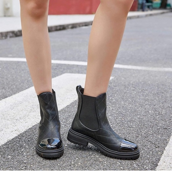 NWT Coutgo Womens Platform Chelsea Boots Low Heel Lug Sole Ankle Booties Quilted - Picture 4 of 5